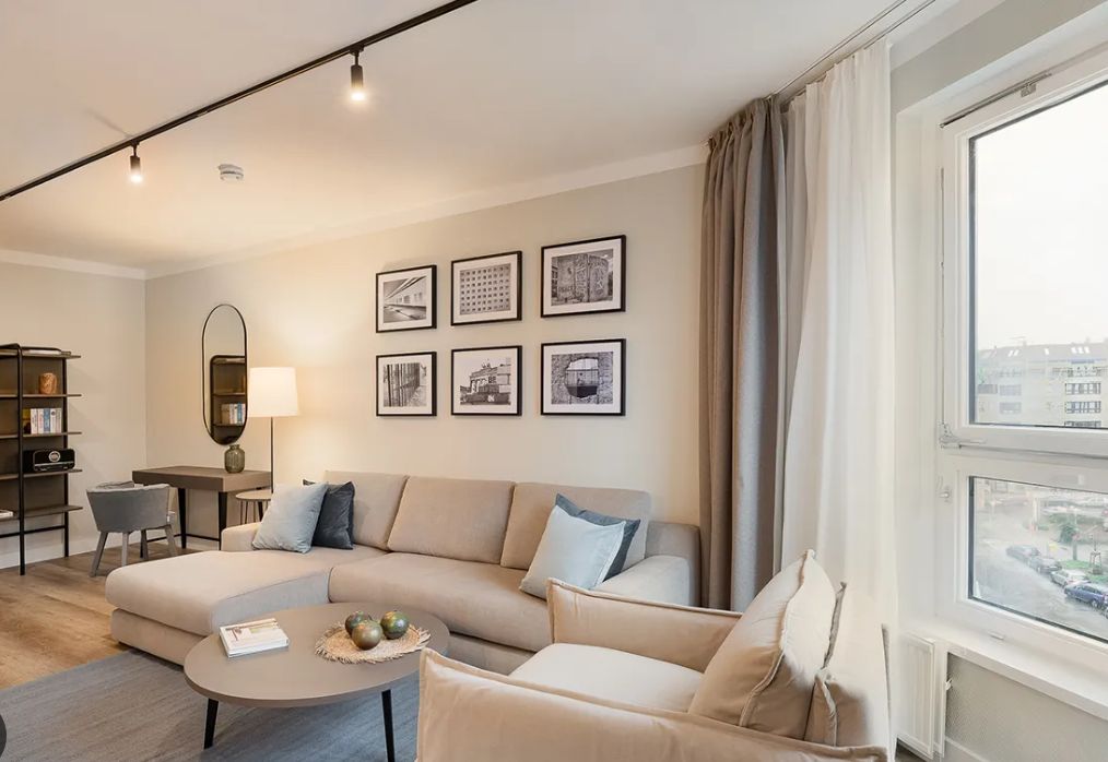 Bán căn hộ 1PN Vinhomes Cổ Loa, hướng Tây Nam, view nội khu, giá tốt